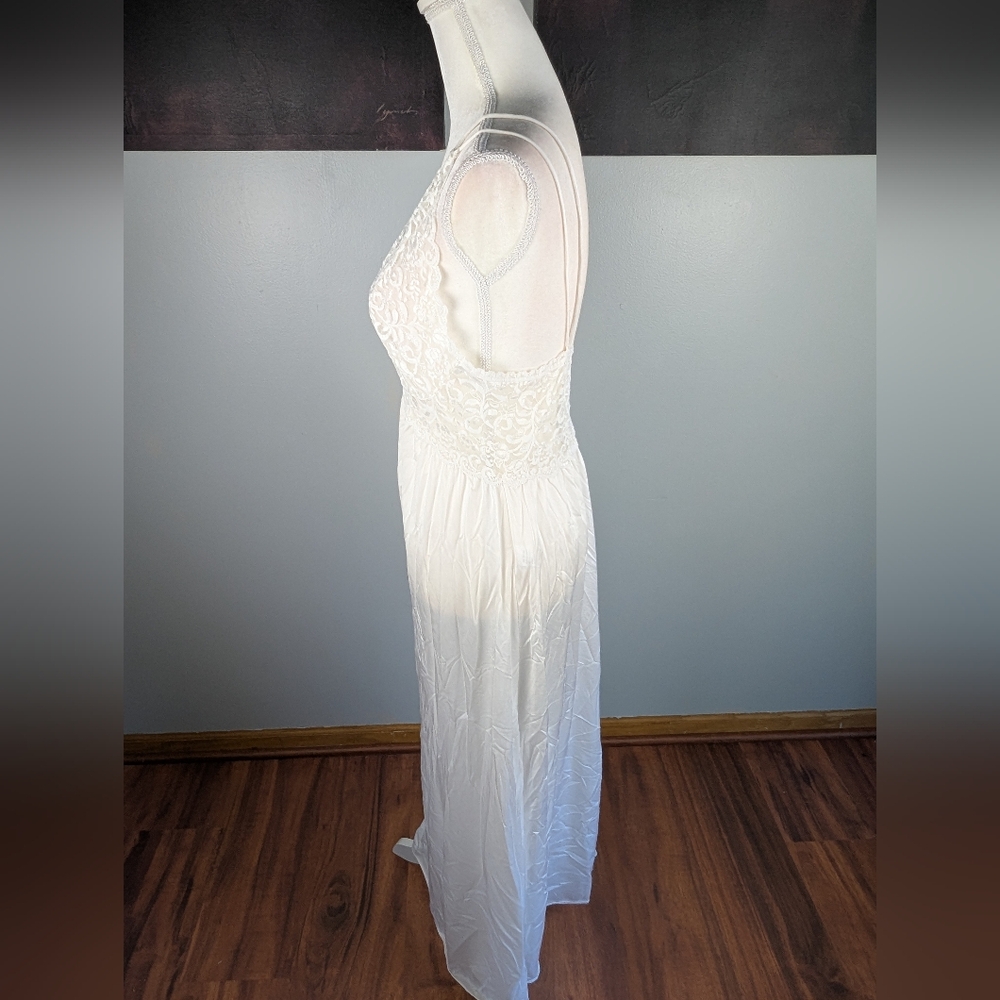 Vintage White Slip Dress With A Peignor - Picture 6 of 14